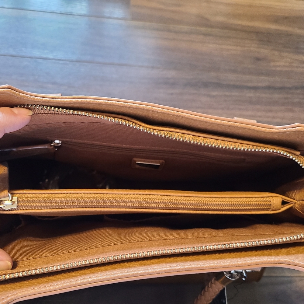 Guess purse